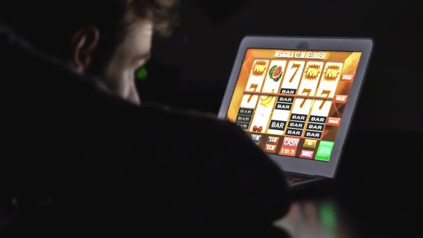 jumanji live baccarat table with multi-camera view and Dragon Tiger game option visible